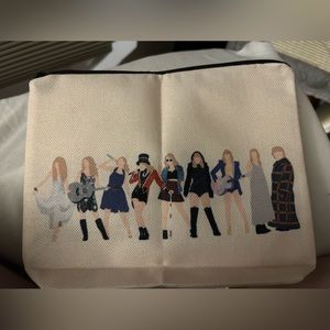 Taylor Swift make up bag